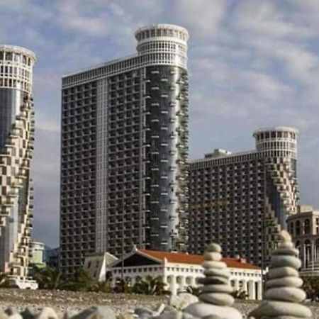 巴统City Centre公寓 外观 照片